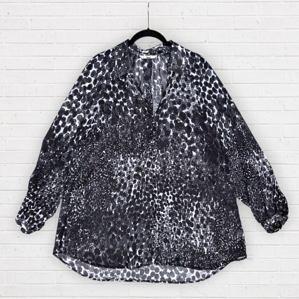 CABI Animal Print Sheer Button Front Long Sleeve Black White Blouse Tunic Top M
